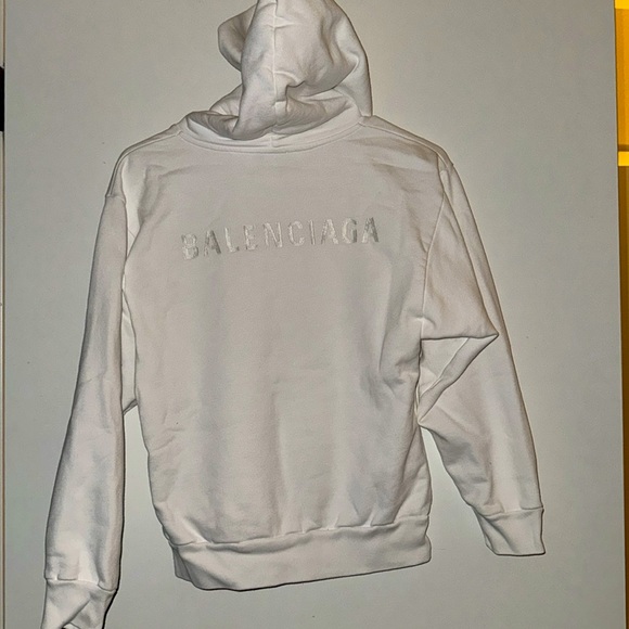 Balenciaga - Picture 3 of 4